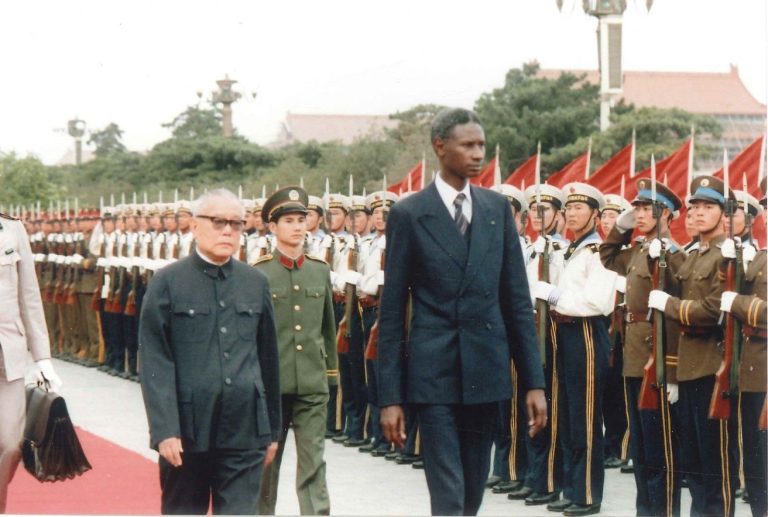 Visite du Président Abdou Diouf en Chine, 1984